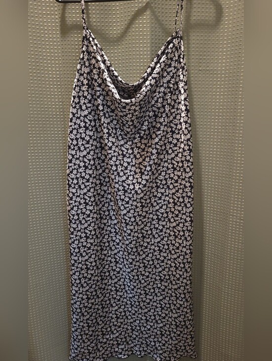 bebe Dresses & Skirts - Bebe Floral Slip Midi Dress • Size XL